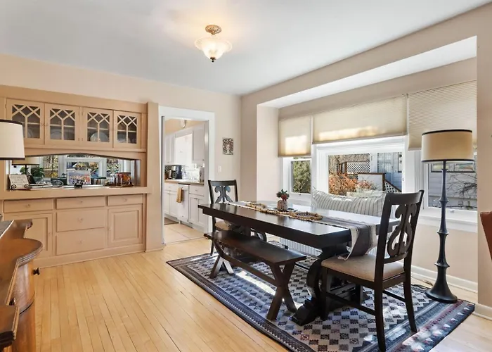 The American Dream Historic S Mt Vernon Craftsman Country house *
